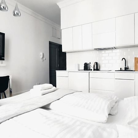 Skawinska 10 By Homeprime Krakau Buitenkant foto