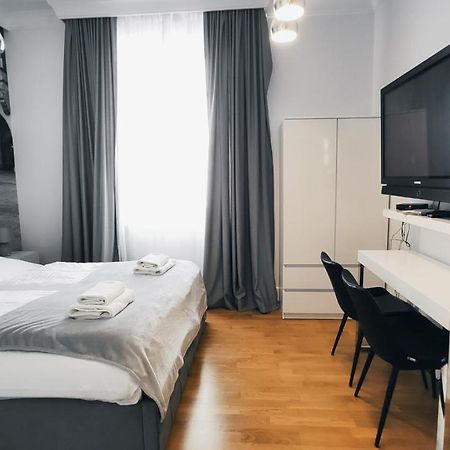 Skawinska 10 By Homeprime Krakau Buitenkant foto